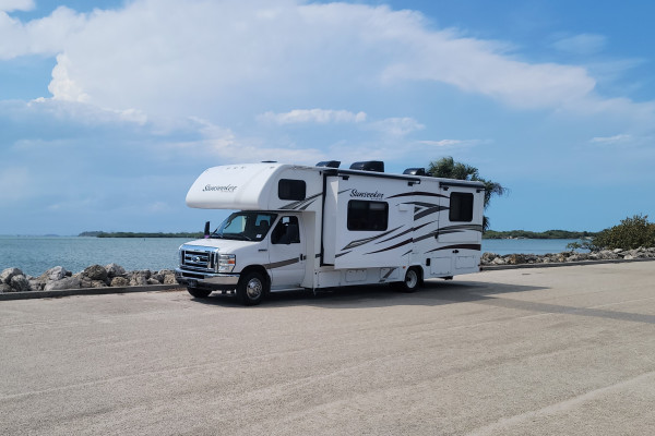 Football Tailgating & Family Friendly 2017 Forest River Sunseeker 2860DS