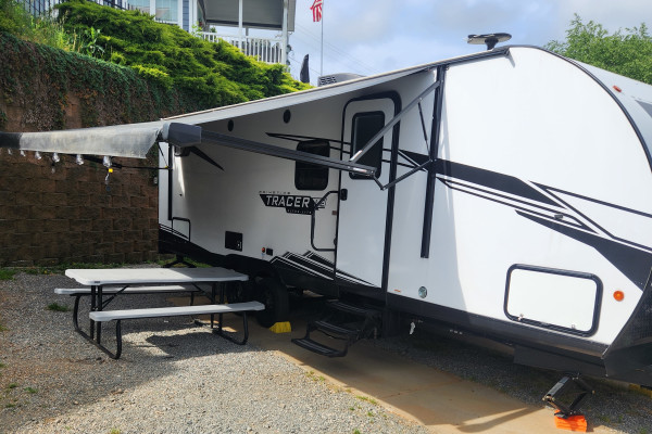 KID AND PET FRIENDLY HOME AWAY FROM HOME