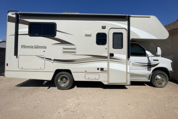 2015 Winnebago Minnie Winnie