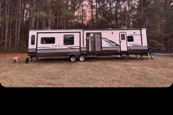 The Big Cozy Camper House - 2022 Forest River Palomino Puma