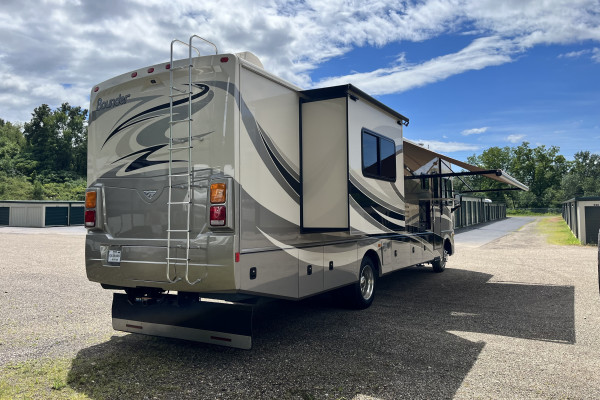 2013 Fleetwood Bounder