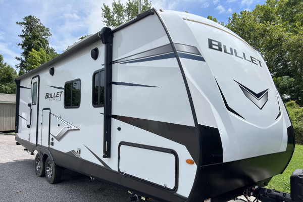 2022 Keystone RV Bullet Ultra Lite, Pet Friendly, Sleeps 6