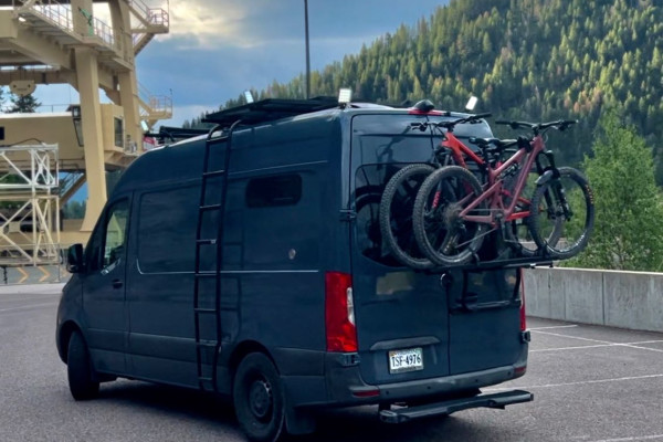 4 seasons | Adventure ready | Indoor Shower :)