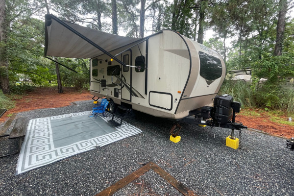 2019 Forest River Rockwood Mini Lite - PERFECT FOR YOUR FAMILY!
