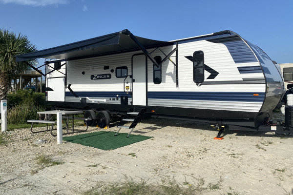 2022 Crossroads RV Zinger