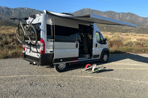 Brand New - Pet Friendly Thor Rize 18M
