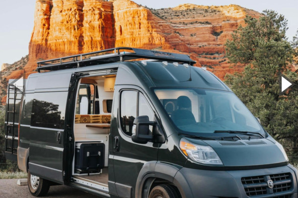 Jane's Island Venture Vans