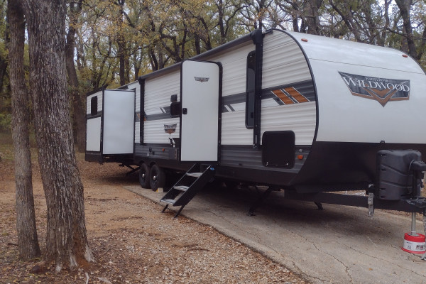 22 Wildwood **HUGE Bunkroom** Delivery Only 85.00; 2 Queens ; *No Prep Fee*