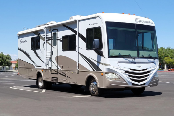 2010 Fleetwood Encounter 32BH