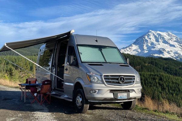 Ultimate Adventure Wagon 4x4 Mercedes Sprinter  3500