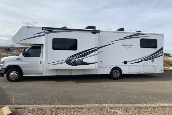 2021 Nexus RV Triumph 32T bunk house