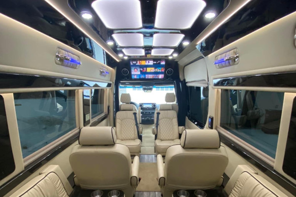 2022 Presidential Mercedes Coach Sprinter Van