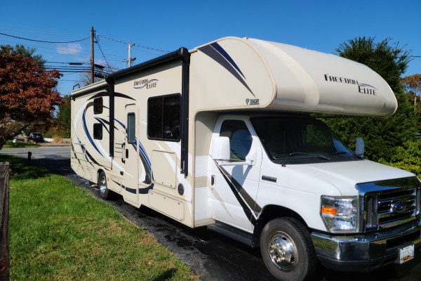 Easy, Maneuverable, 30ft Thor Freedom Elite