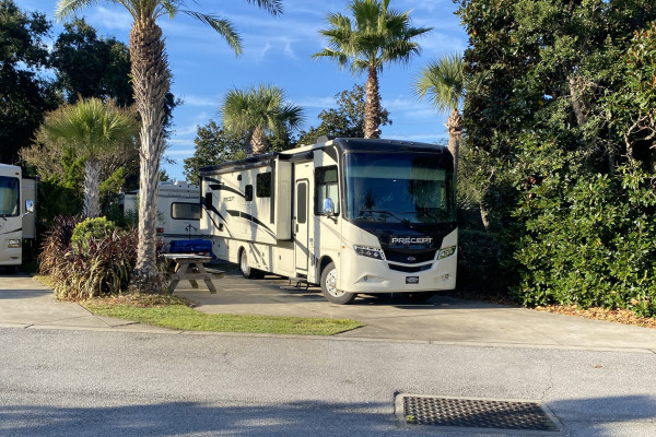 Adventure awaits you in this beautiful Jayco RV