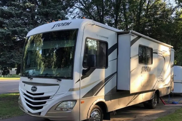 2011 Fleetwood Storm