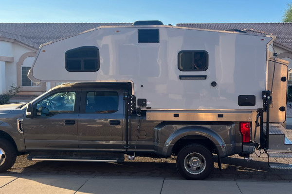 Adventure-Ready Truck Camper: Explore the Great Outdoors in Comfort+Style!