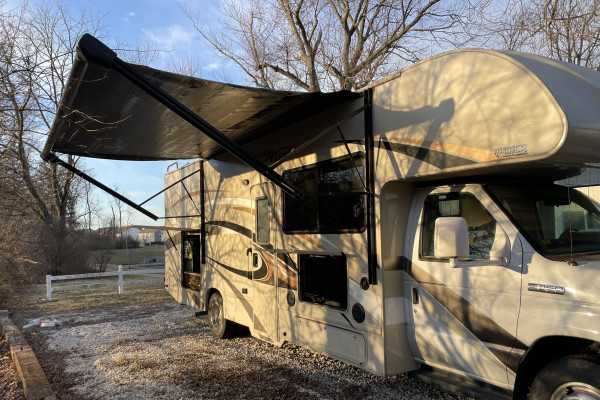 2017 Thor Freedom Elite- easy driving, camping fun