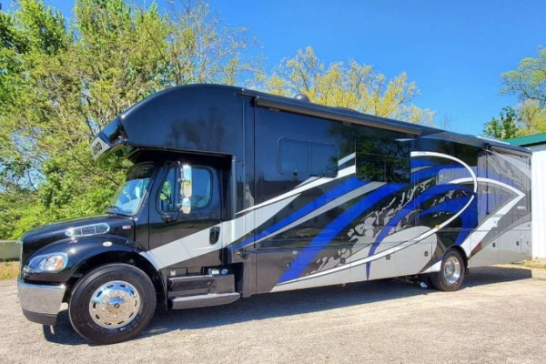 2022 Jayco Seneca 37M