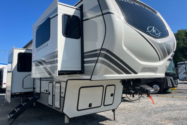 2023 Keystone Montana 3761FL Legacy Edition **DELIVERY ONLY**