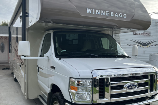 2016 Winnebago Minnie Winnie .