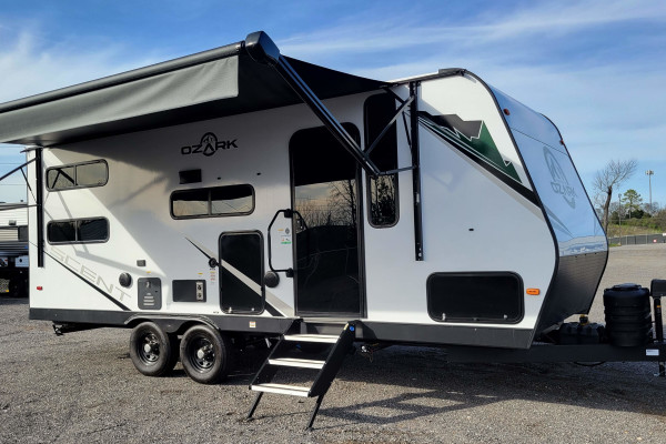 Tennessee Traveler    BRAND NEW! 2024