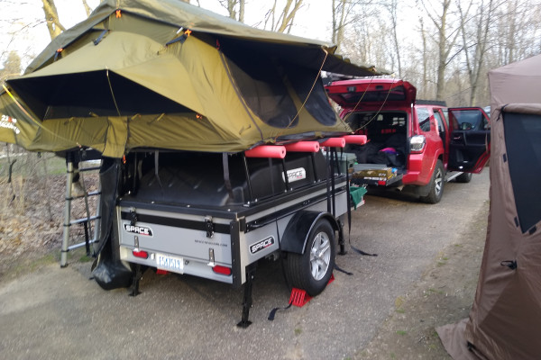 2022 Space Trailer Plus 23 Zero WALKABOUT 87 roof top tent