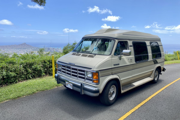 1993 Dodge Van - Free Parking in Waikiki
