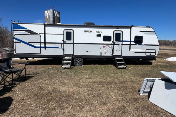 2022 Sport Trek Travel Trailer Glamper