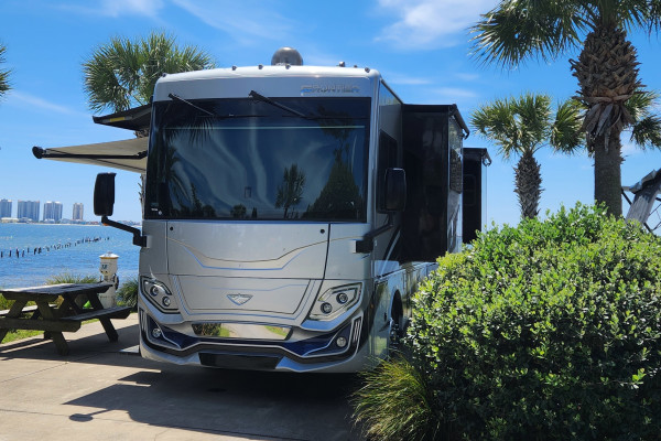 2022 Fleetwood Frontier