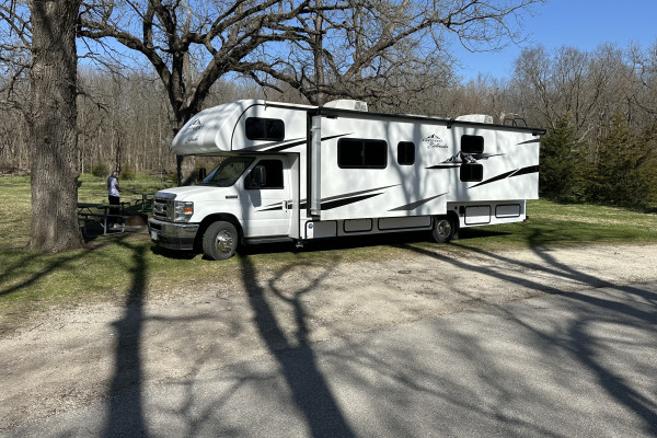 Adventure! Brand New 2024 Entrada 3100FB