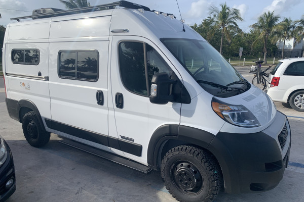 Camper Van for the Adventurer, Loaded, AC, Winnebago 2023, Get Up & Go