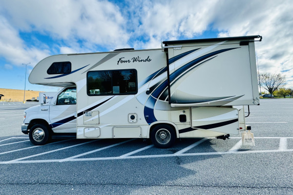 Thor Motor Coach Four Winds,