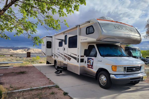 Adventure Awaits......Family & Pet Friendly!