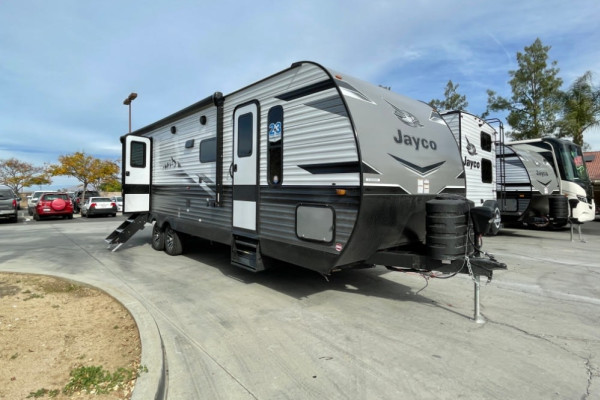 Brand New 2024 Jayco Jay Flight Travel Trailer