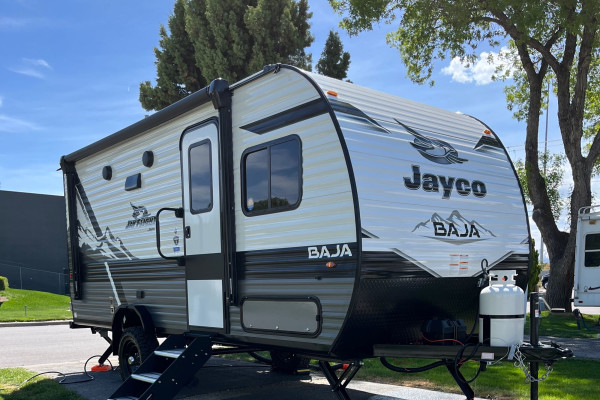 Adventure ready and space for the whole fam! 2024 Jayco Baja 174BHW