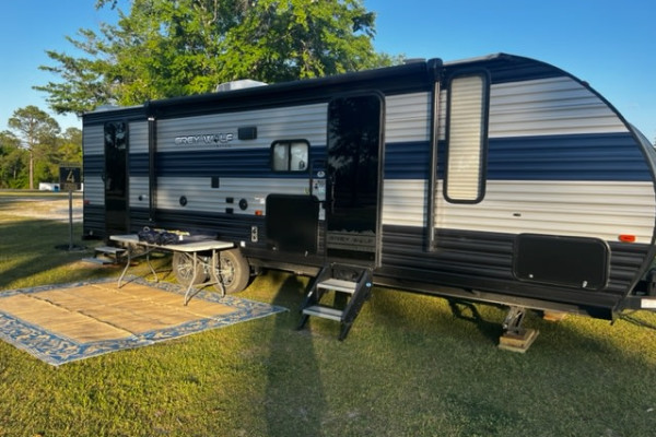 2021 Forest River Cherokee Grey Wolf DBH-Campfire Package
