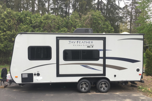 2015 Jayco Jay Feather Ultra Lite SLX M-19 XUD