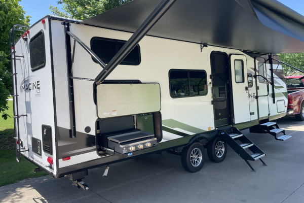 BRAND NEW Grand Design Imagine 25BHE Luxury Trailer