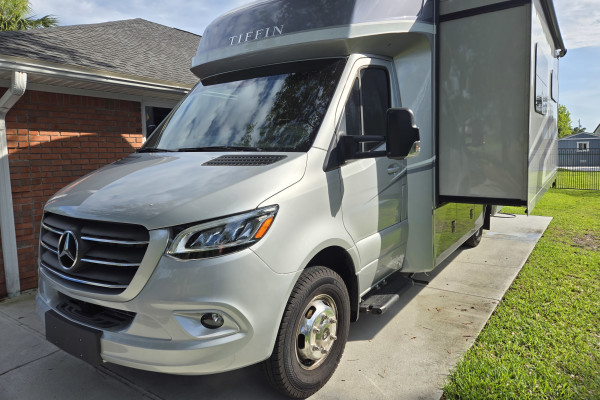 Condor 1 - 2024 Tiffin Wayfarer, 25 RW