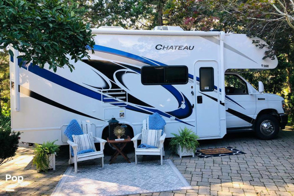 Stocked 2022 Thor Motor Coach Chateau; 24ft, 6 Bed/Sleeps 6; LMI1151
