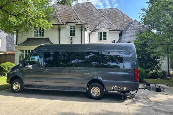 2024 Ultimate Toys Luxury Coach