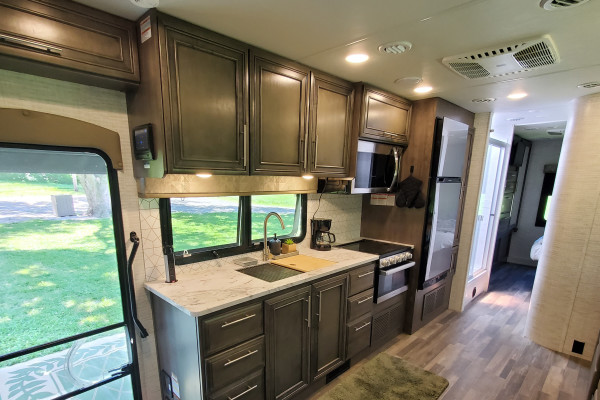 Brand New! 2024 Jayco Greyhawk 29mv Meet the 