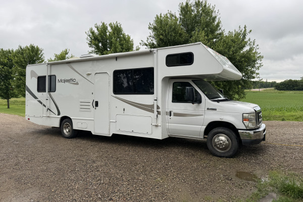 7-Bike RV: A Mobile MTB Basecamp for Unforgettable Adventures on the Trails