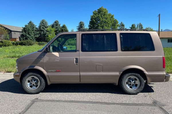 2002 Chevrolet Astro