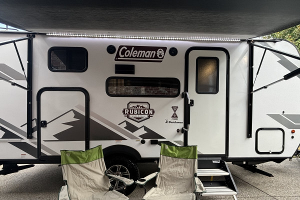 Coleman Rubicon!  1708BH.  Bunkhouse!