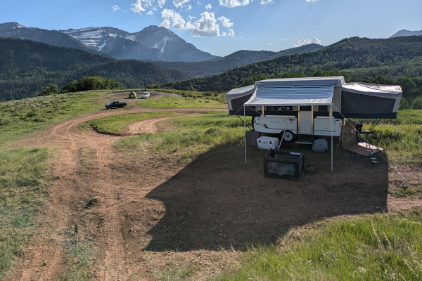 Classic Pop-Up Tent Trailer