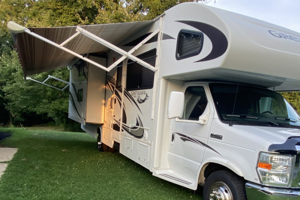 Class C RV Sleeps 10 Jeyco Greyhawk 2012