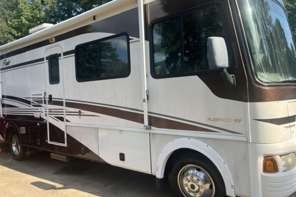 2005 Fleetwood Flair Class A Motorhome