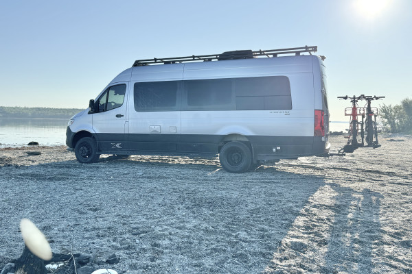 2023 Airstream Interstate 24X - Off the grid luxury camping