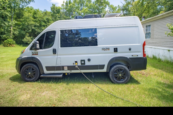 2022 Thor Rize Class B RV